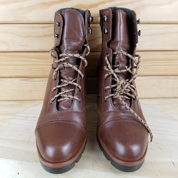 NWOB Naturalizer Varuna 11w Brown Leather Ankle Boots Heeled Lug Sole Lace Up - Picture 3 of 13